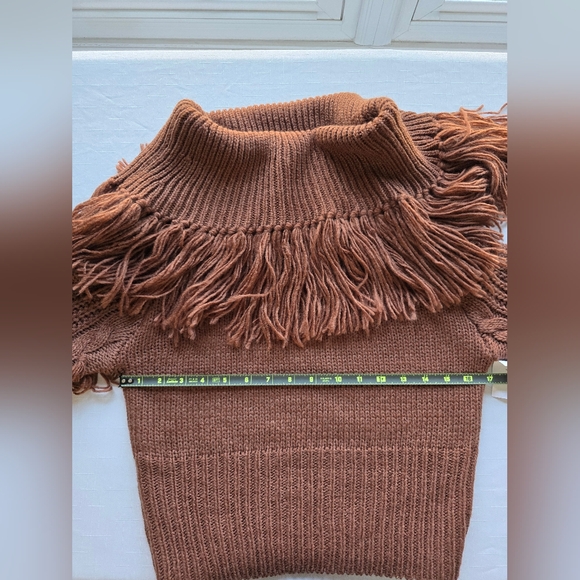 Chic Fringed Sweater in Warm Brown WesternCore Southwestern NWT - Picture 6 of 9